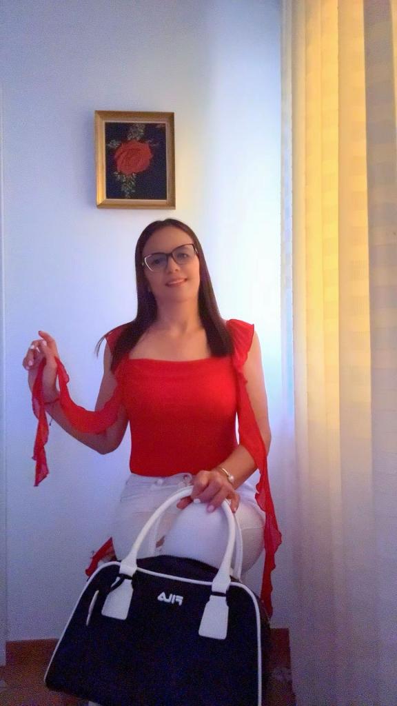 642519814: Chica busca chico en Cantabria