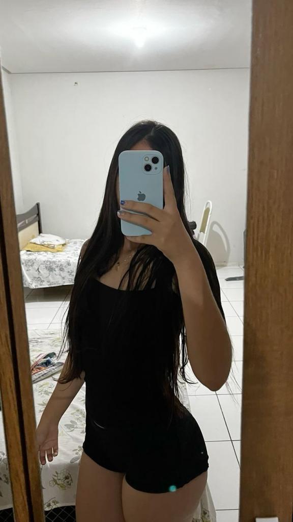 631406428: Chica busca chico en Madrid