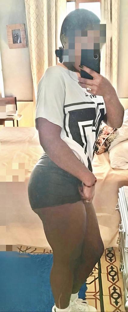 Chica busca chico en Cádiz: 