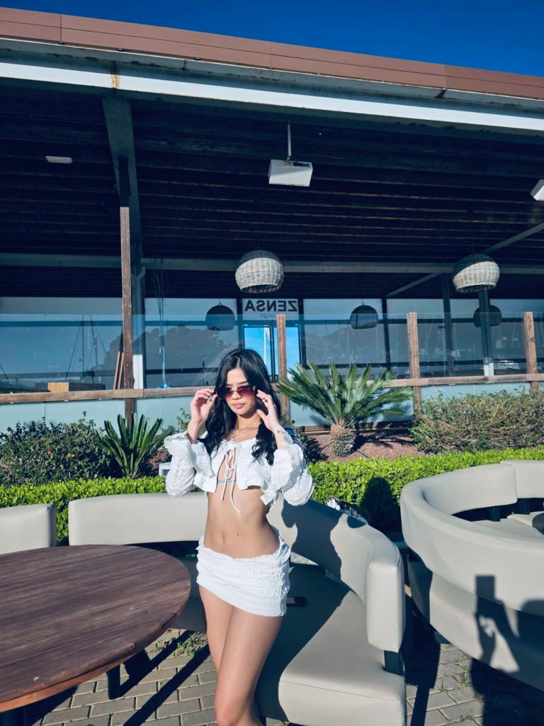 604184845: Chica busca chico en Alicante