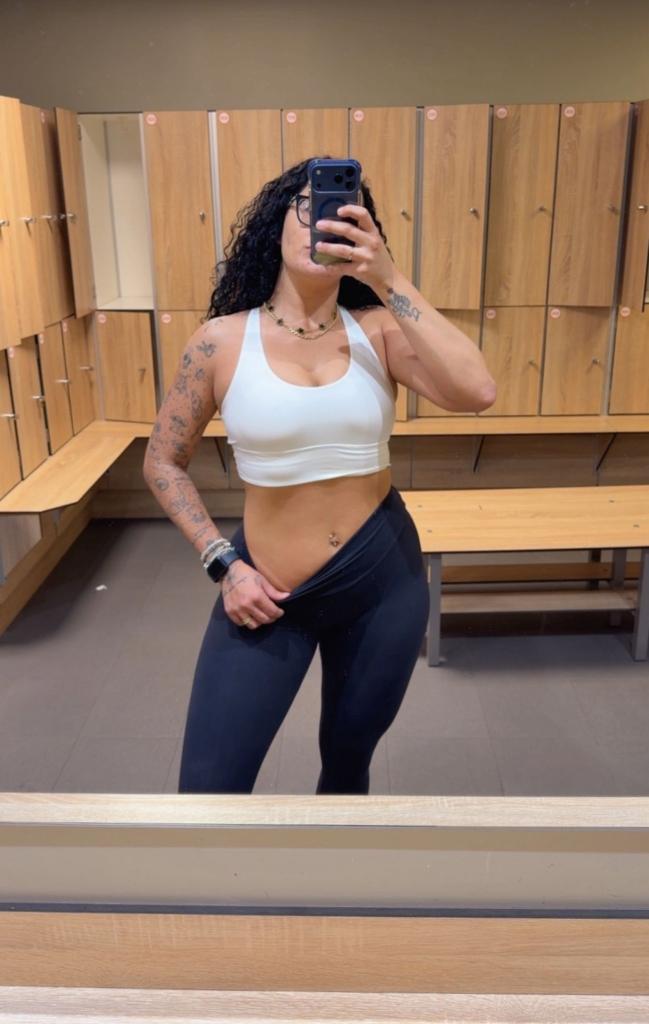 613677079: Chica busca chico en Lugo