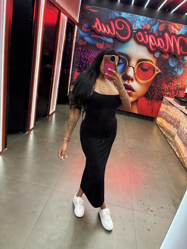 Chica busca chico en Tenerife: 