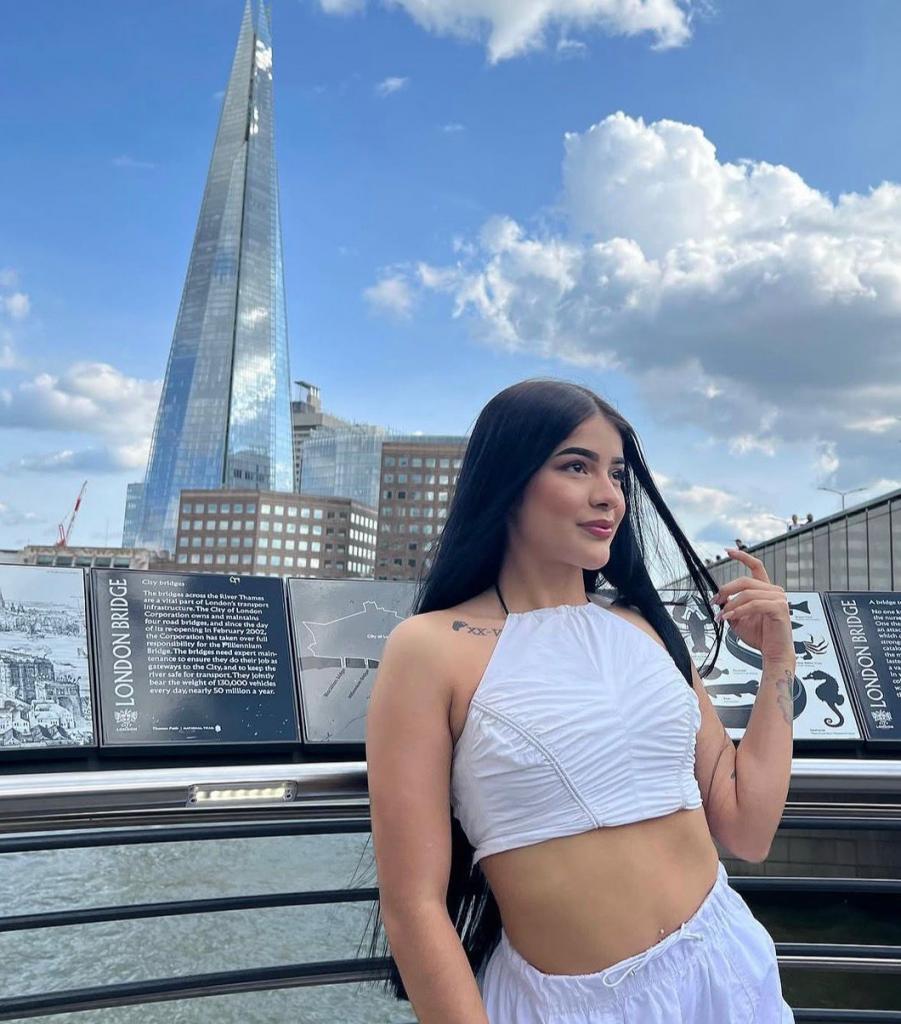 Chica busca chico en Valencia: Chica busca chico