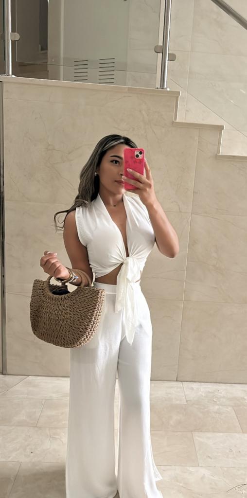 663025310: Chica busca chico en Málaga