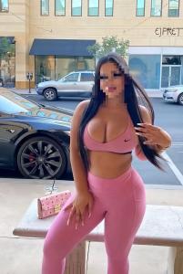 663186087: Chica busca chico en Sevilla