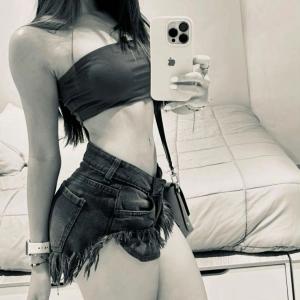 611292075: Chica busca chico en Almería