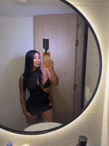 631891238: Chica busca chico en Gerona