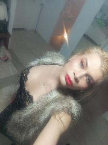 613815787: Chica busca chico en Málaga