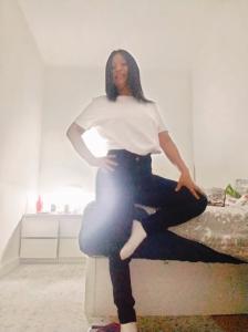 604252656: Chica busca chico en Barcelona