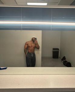 677266930: Chico busca chica en Alicante