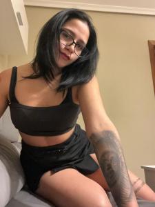 607690245: Chica busca chico en Zaragoza