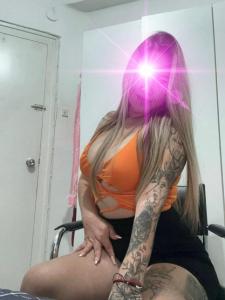 632908909: Chica busca chico en Madrid