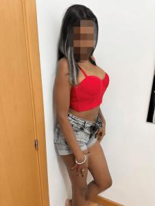 637194580: Chica busca chico en Madrid