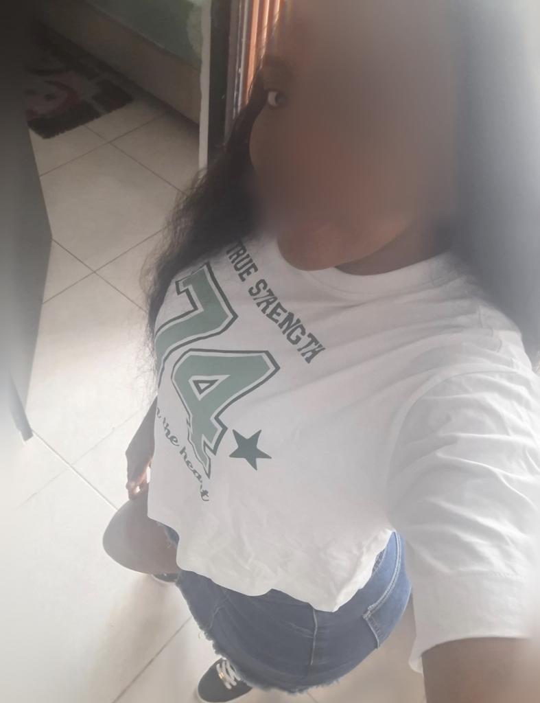 613438097: Chica busca chico en Madrid