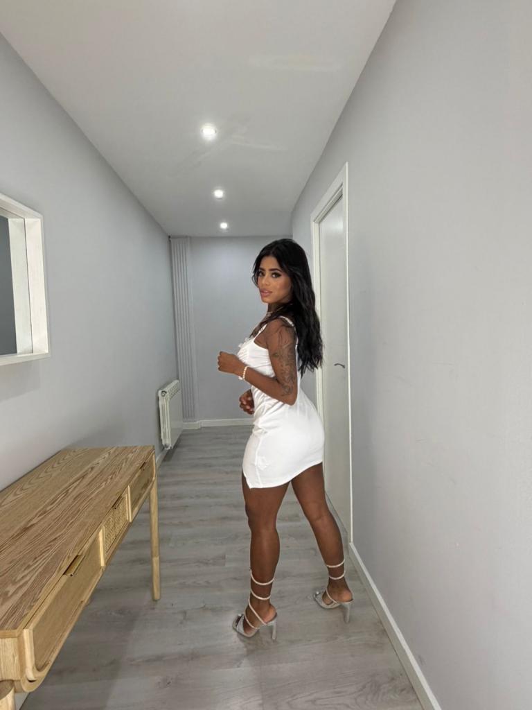 Chica busca chico en Lérida: 