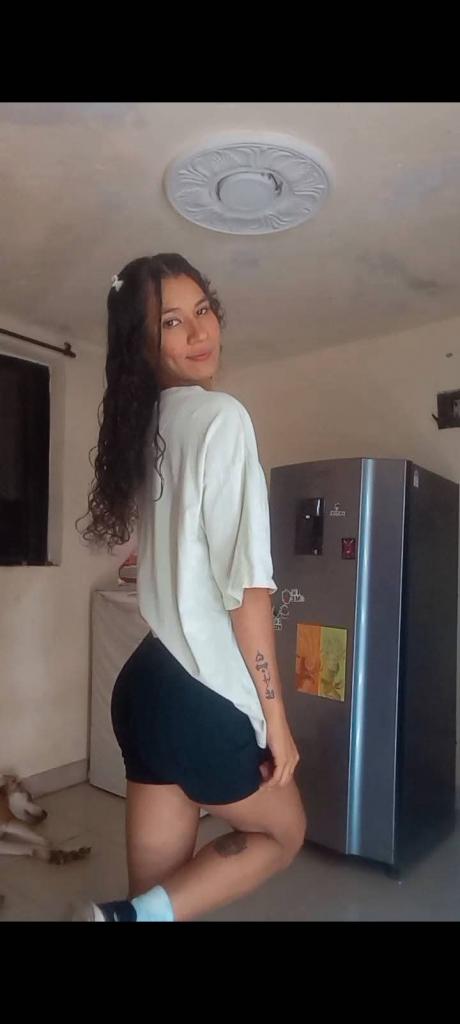 631127828: Transexual en Gerona