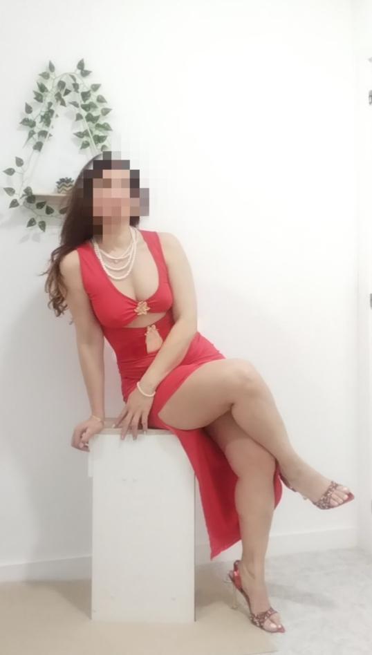 608298922: Chica busca chico en Sevilla