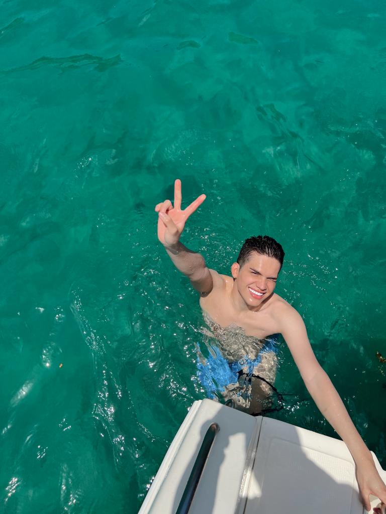 607157425: Chico busca chica en Asturias