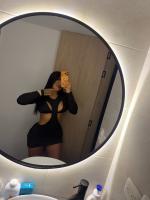 631891238: Chica busca chico en Gerona