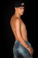 613586937: Chico busca chica en Alicante