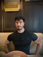 645630017: Chico busca chica en Barcelona