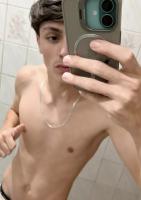 643014450: Chico busca chica en Pontevedra