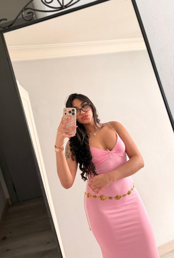 614746924: Chica busca chico en León