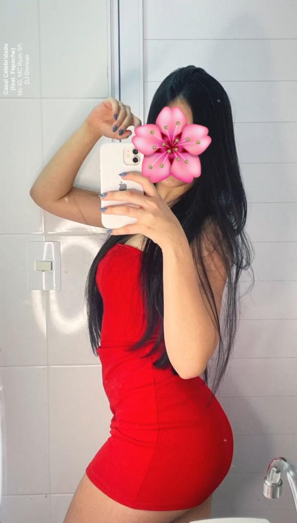 631406428: Chica busca chico en Madrid