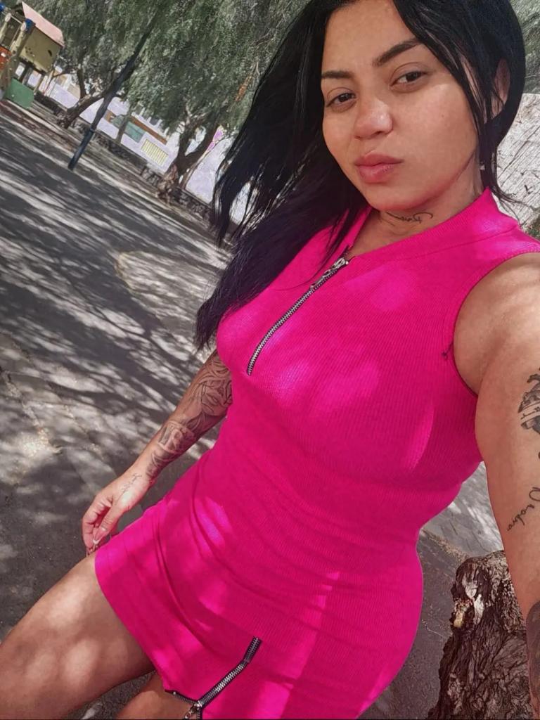 Chica busca chico en Tenerife: 