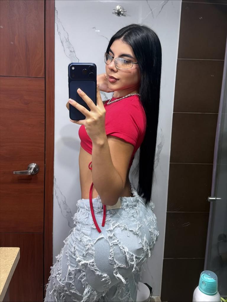 Chica busca chico en Tenerife: Chica busca chico