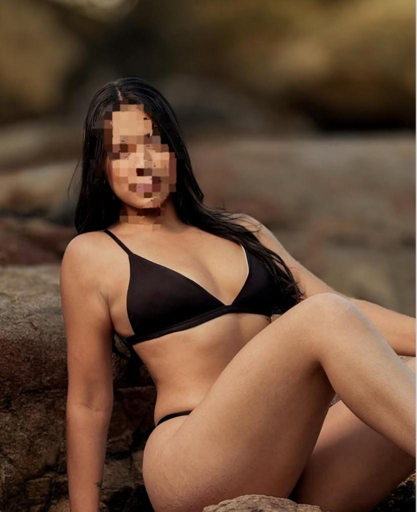 643486149: Chica busca chico en Murcia