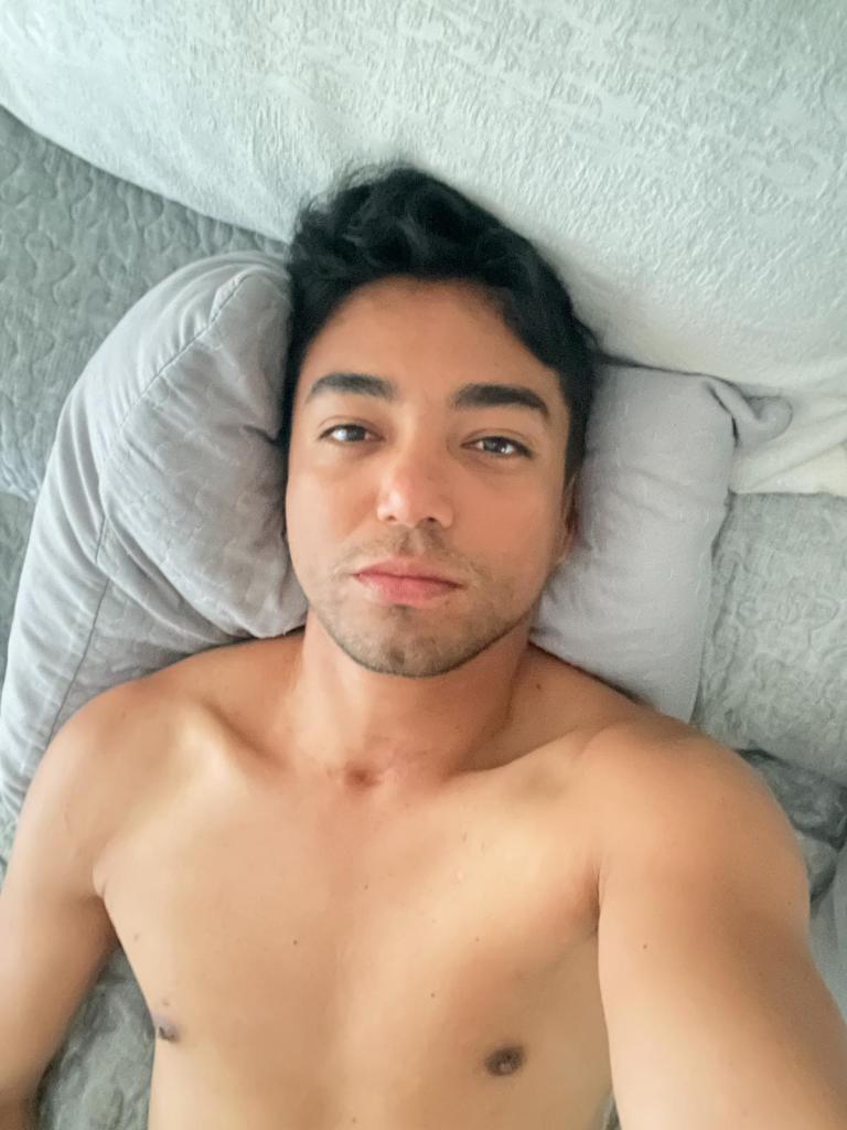 Chico busca chica en Granada: 