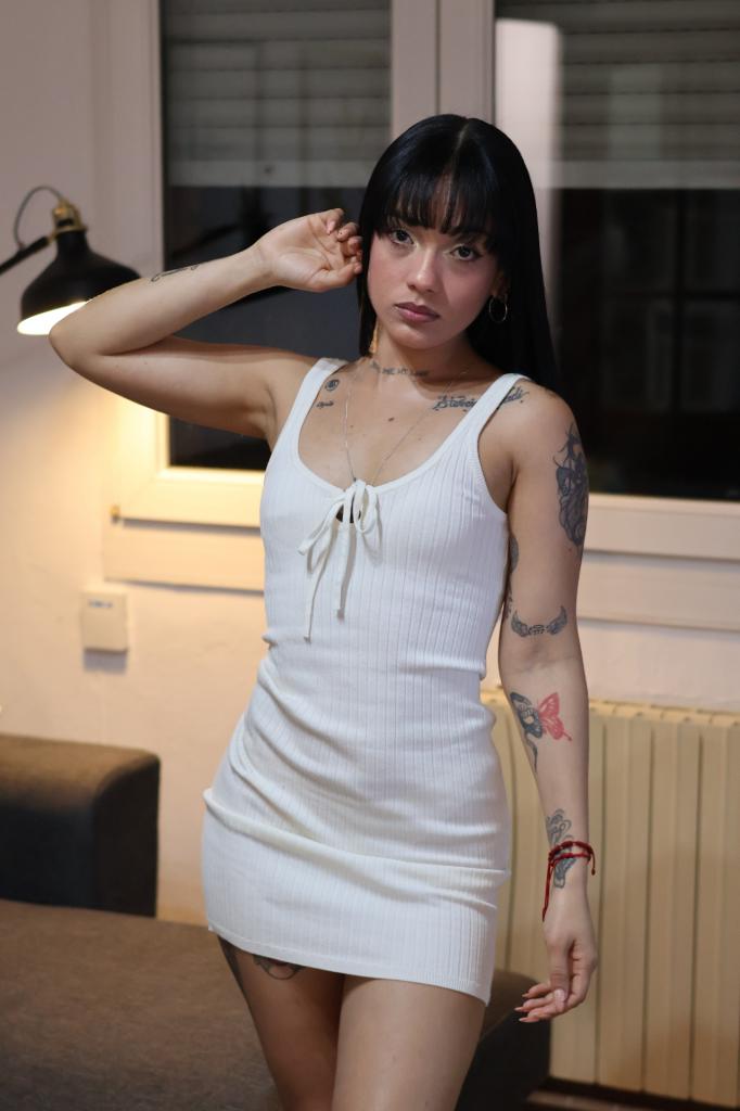 Chica busca chico en Almería: 