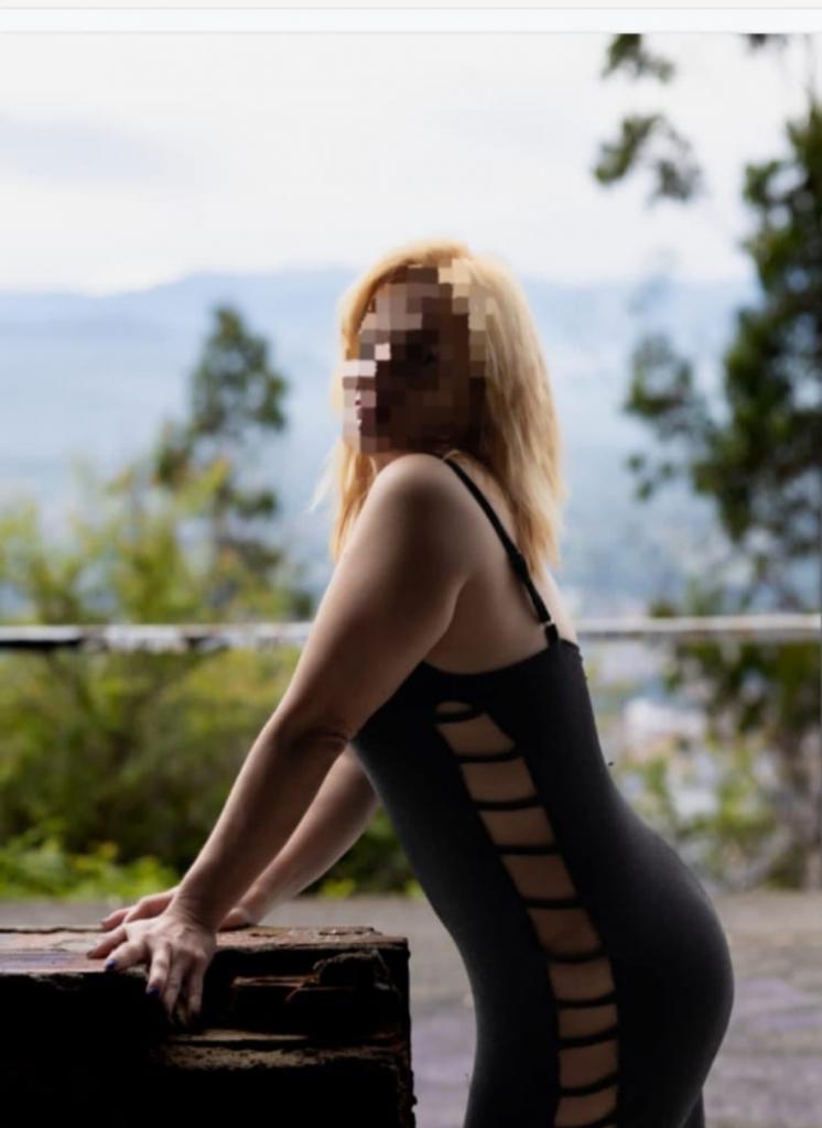 Chica busca chico en Asturias: 