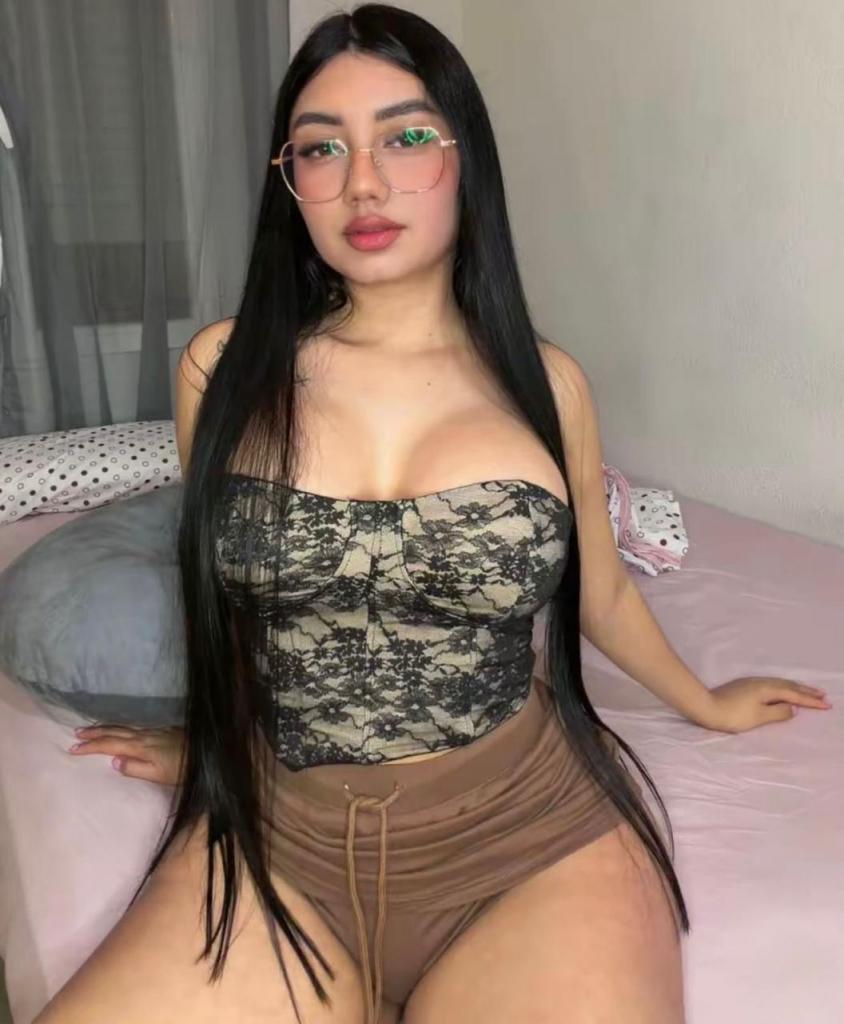 Chica busca chico en Granada: 