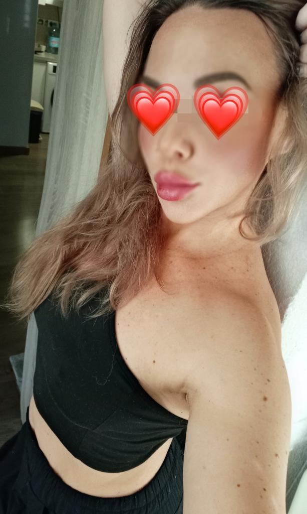 Chica busca chico en Almería: 