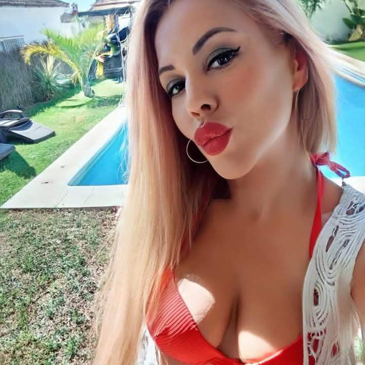 685233947: Chica busca chico en Sevilla