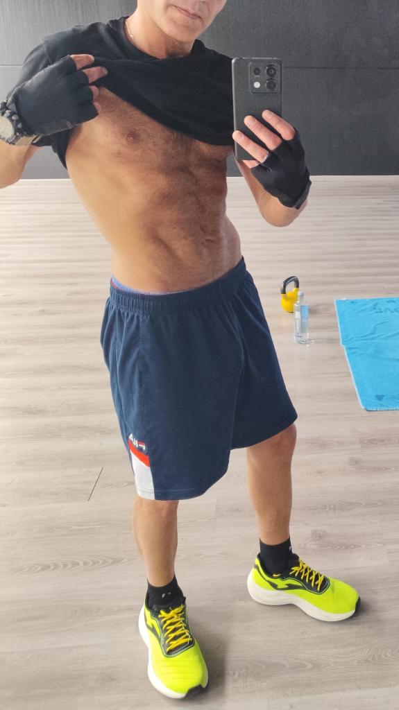 Chico busca chica en Huesca: 