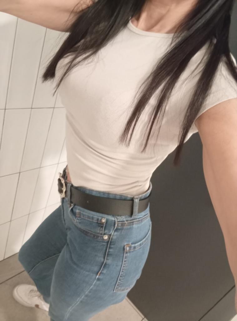 664400221: Chica busca chico en Valencia