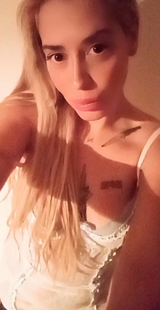 Chica busca chico en Ibiza: 