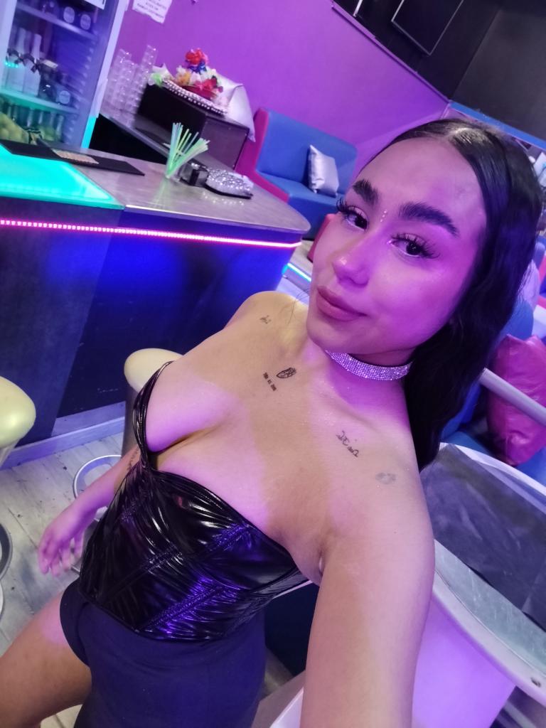 643853437: Chica busca chico en Zaragoza