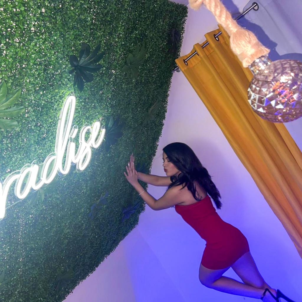 Chica busca chico en Alicante: 