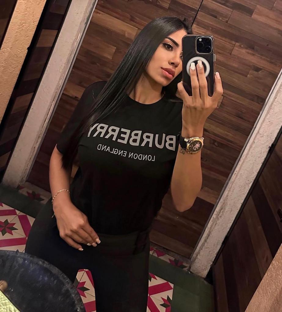 Chica busca chico en Sevilla: 