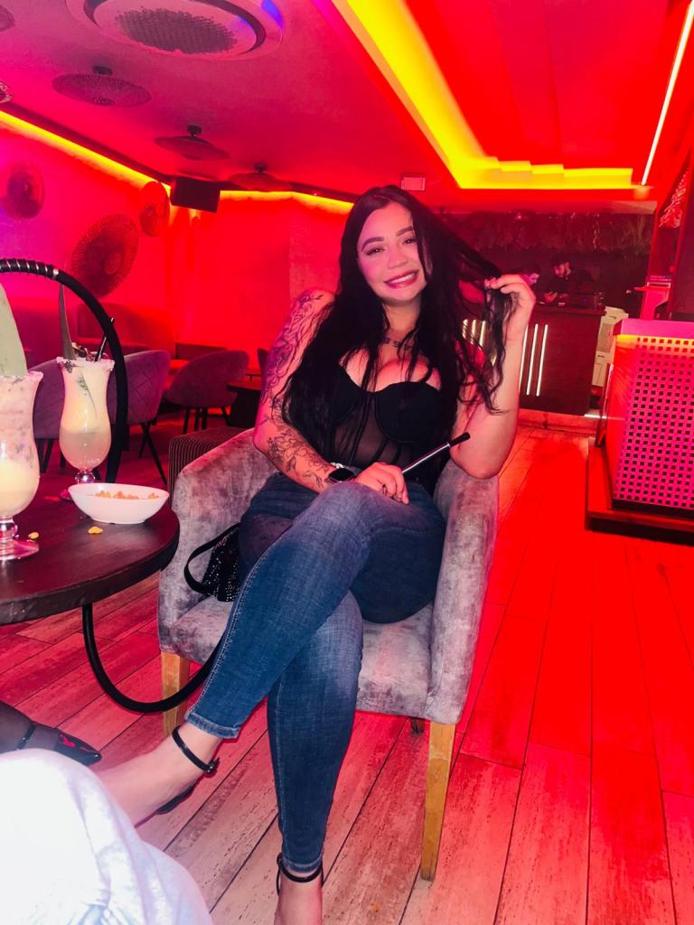 Chica busca chico en Almería: 