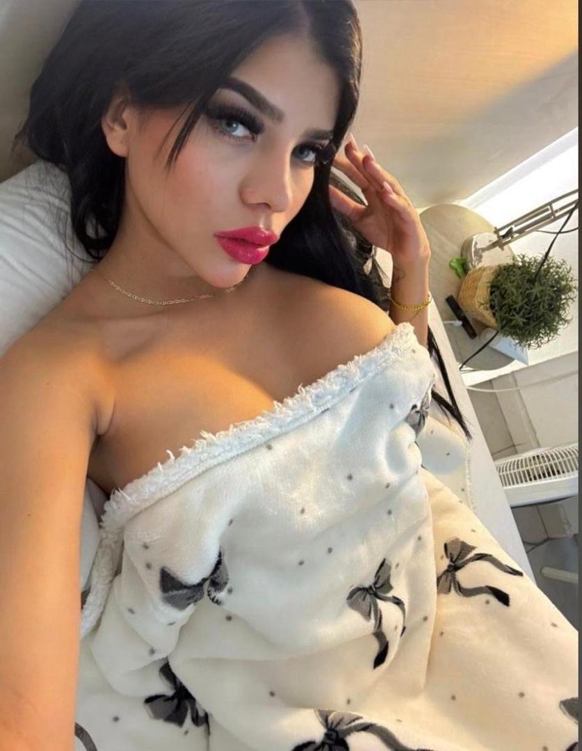 613703774: Chica busca chico en Sevilla