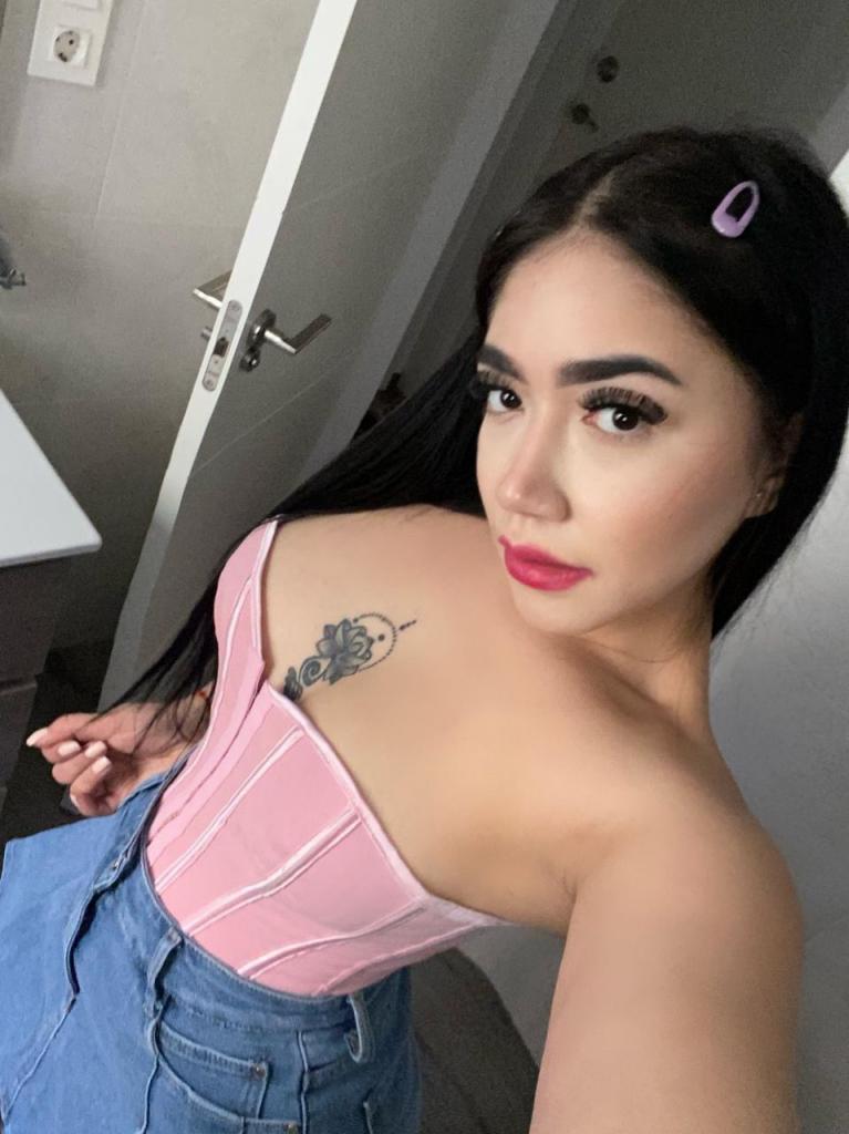 Chica busca chico en Sevilla: 