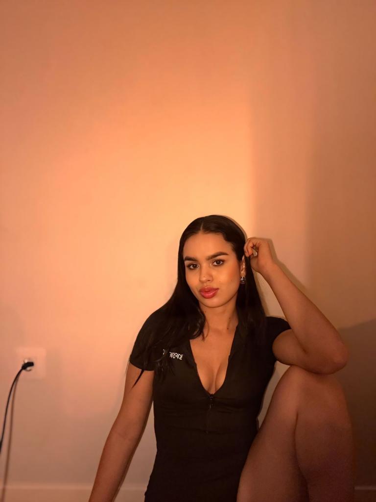 Chica busca chico en Tenerife: 