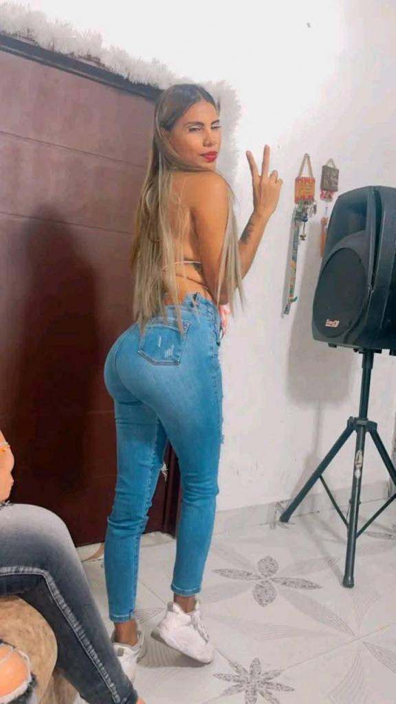 Chica busca chico en Cádiz: 