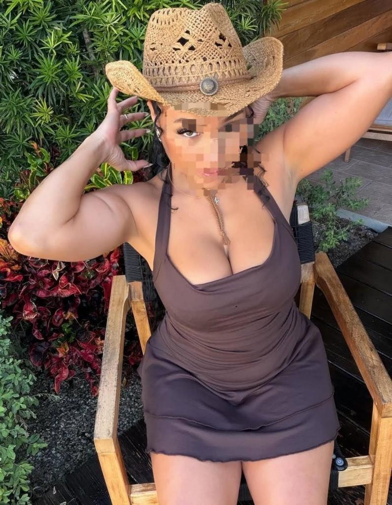 Chica busca chico en La Coruña: 