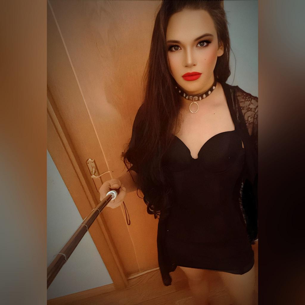 633764894: Travesti en Barcelona